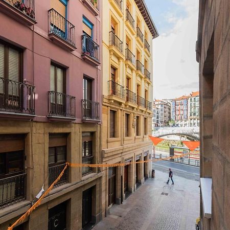Bilbao Chic Barrena Old Town Apartment Bagian luar foto