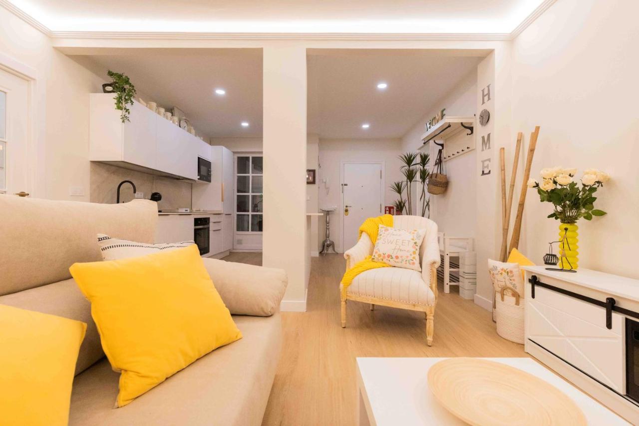 Bilbao Chic Barrena Old Town Apartment Bagian luar foto