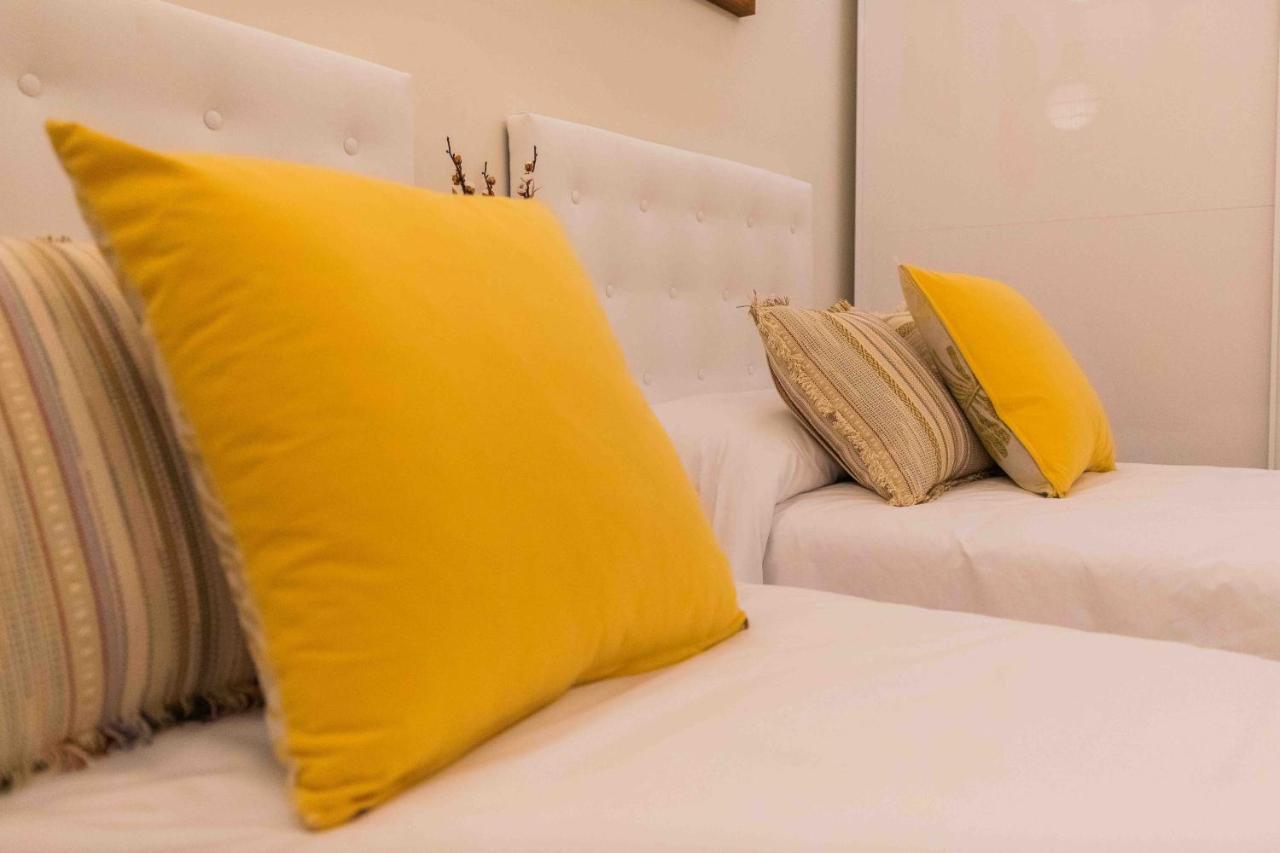 Bilbao Chic Barrena Old Town Apartment Bagian luar foto