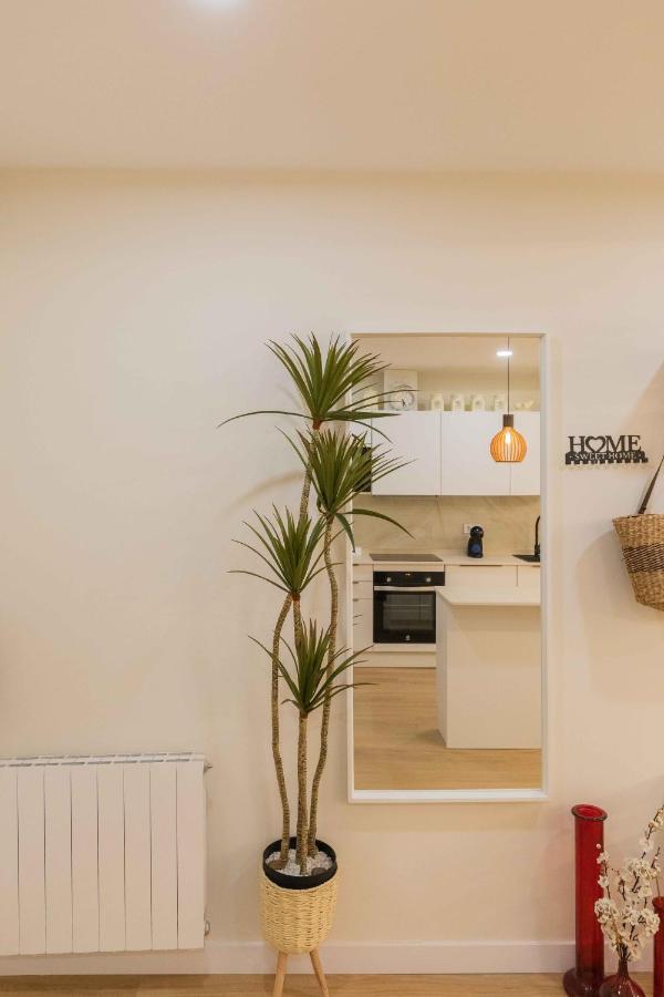 Bilbao Chic Barrena Old Town Apartment Bagian luar foto