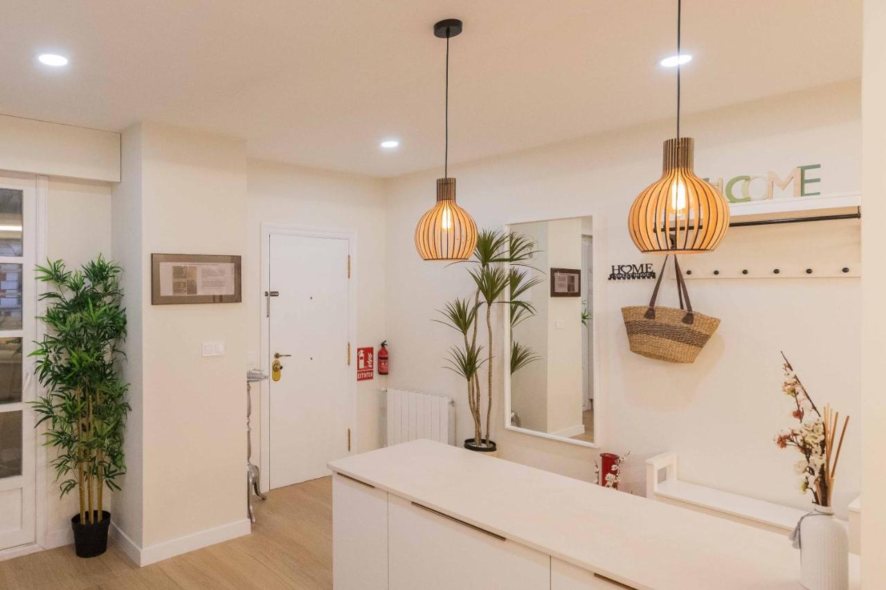 Bilbao Chic Barrena Old Town Apartment Bagian luar foto