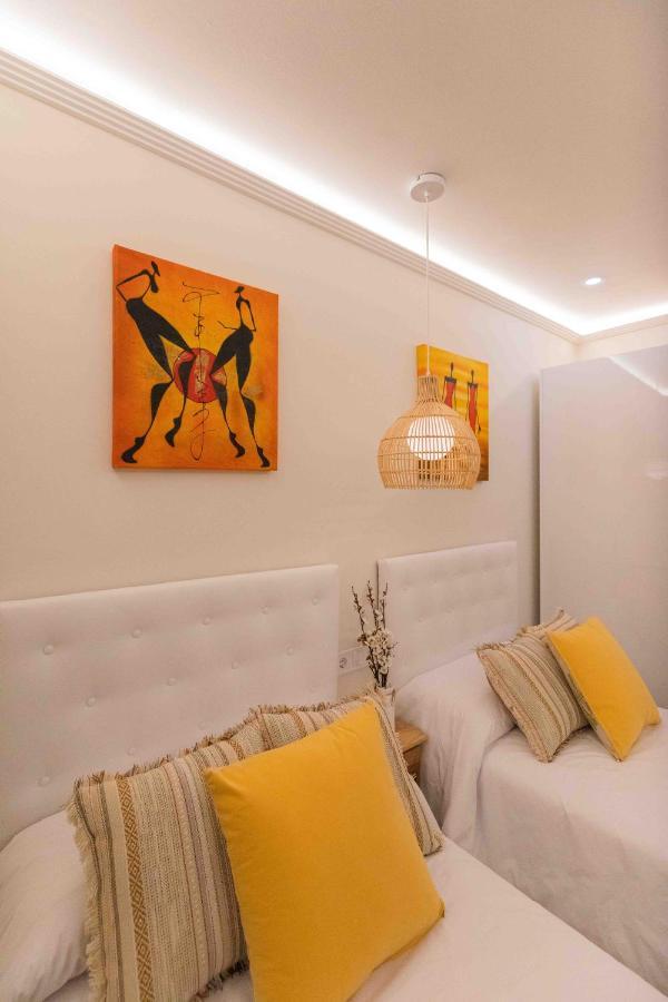 Bilbao Chic Barrena Old Town Apartment Bagian luar foto