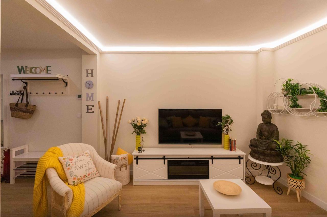 Bilbao Chic Barrena Old Town Apartment Bagian luar foto